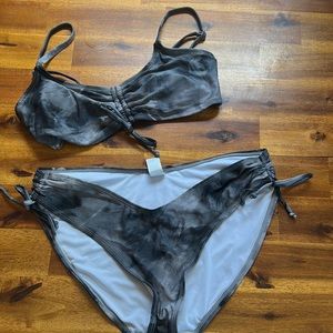 Old Navy Black/grey tie dye swimsuit